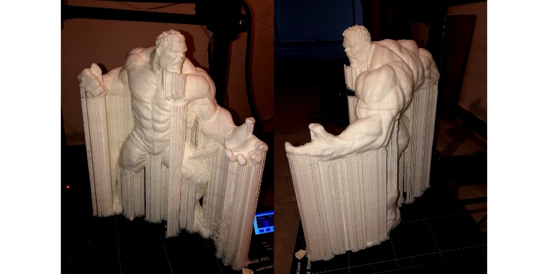 anycubic-chiron-3D-print-hulk-with-supports