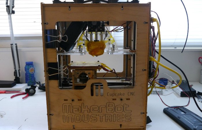 history of 3d printing makerbot cupcake cnc
