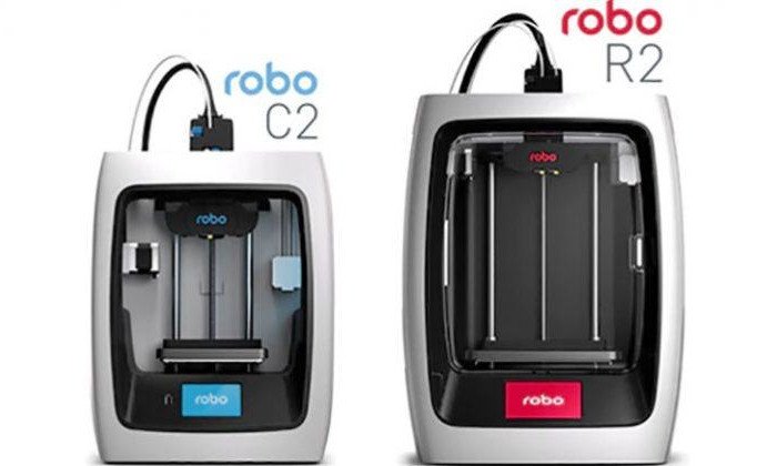 robo c2 and r2 3d printers side by side