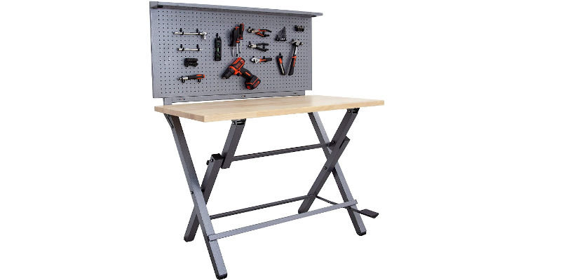 3D printer table with pegboard