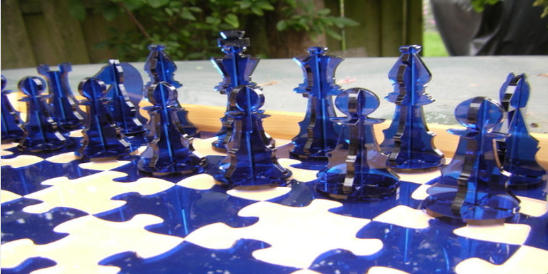 Jigsaw chess set