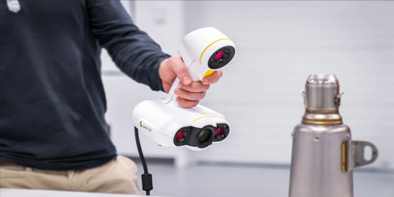 Laser Scanner vs. Structured Light 2