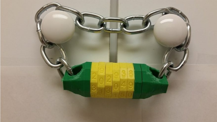 3D printed combination lock project with chain