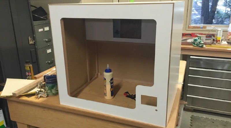 A Wood Enclosure made for the Ender 3 printer